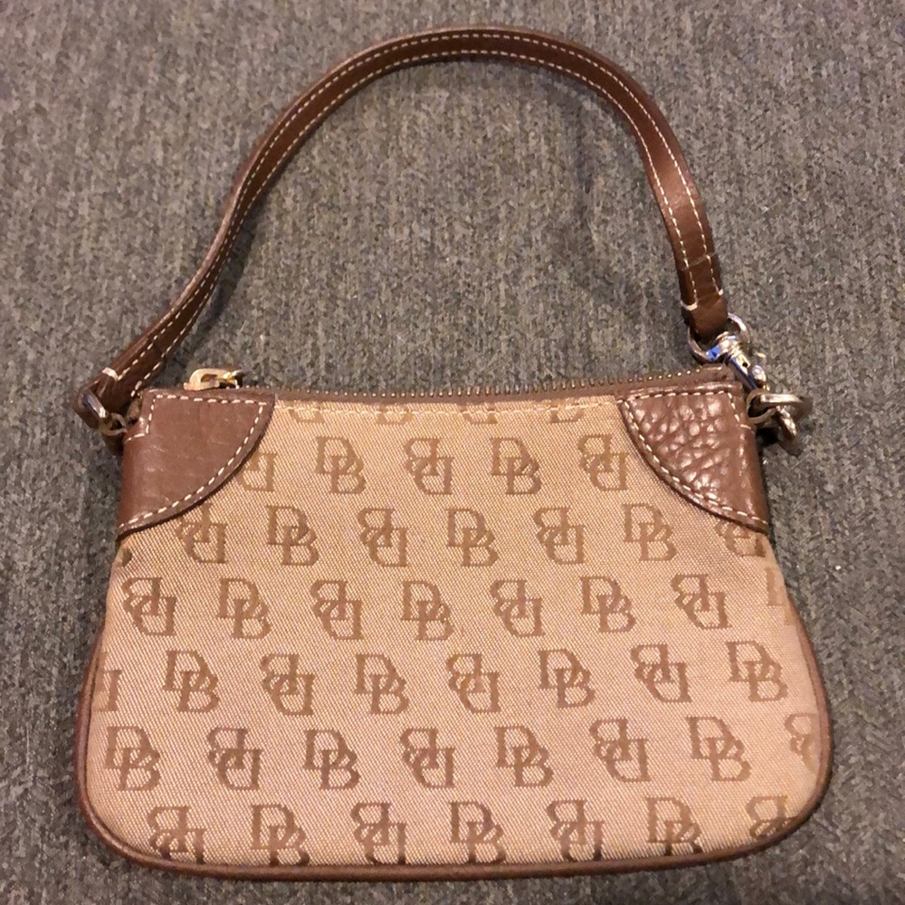 Dooney & Bourke brown logo wristlet